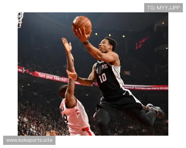 德罗赞高效轰二十一分主导比赛罚球稳准杀伤力爆发表现抢眼全场统 德罗赞高效轰二十一分主导比赛罚球稳准杀伤力爆发表现抢眼全场统